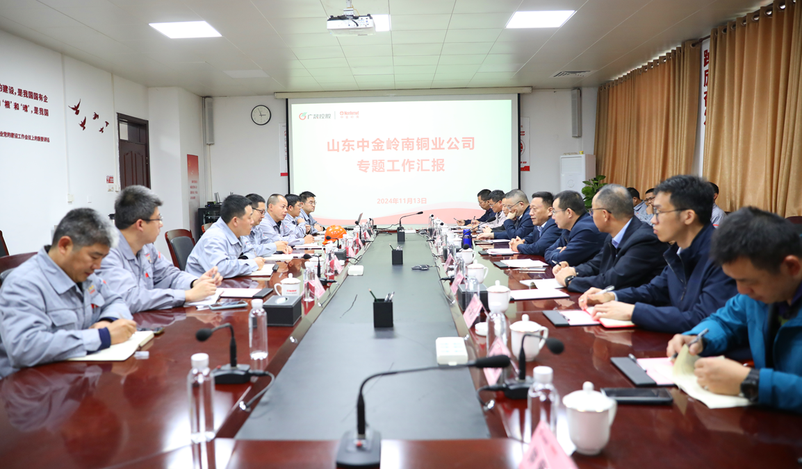座谈照片.jpg 座谈照片.jpg